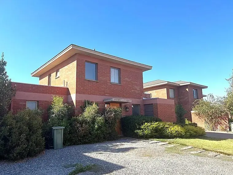 Casa en arriendo en Buin — Condominio Challay / German Saldoval Miranda