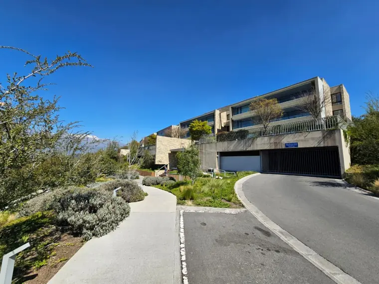 Departamento en venta en Lo Barnechea — Departamento En Venta En Los Trapenses