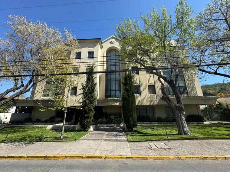 Oficina en arriendo en Providencia — Oficina / Sta Maria / Nva Costanera
