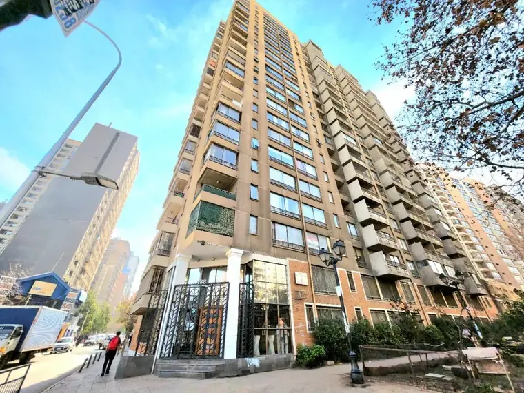 Departamento en arriendo en Santiago Centro — San Isidro / Santa Isabel / Metro Parque Almagro