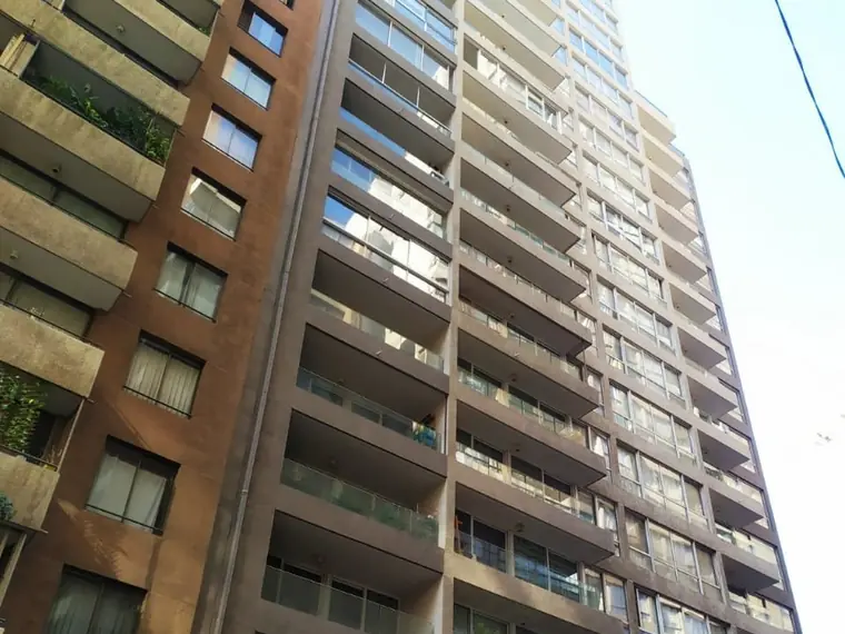 Departamento en venta en Santiago Centro — San Martin – Metro Santa Ana / 2 Dorm + 2 Baños + 1 Est + 1 Bod