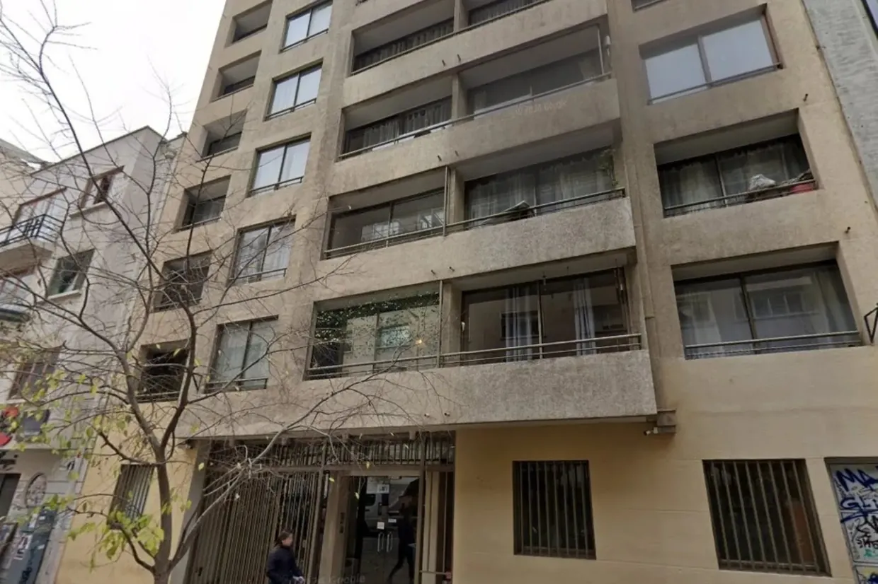 Departamento en venta en Santiago Centro — Monjitas / Metro Bellas Artes / Parque Forestal